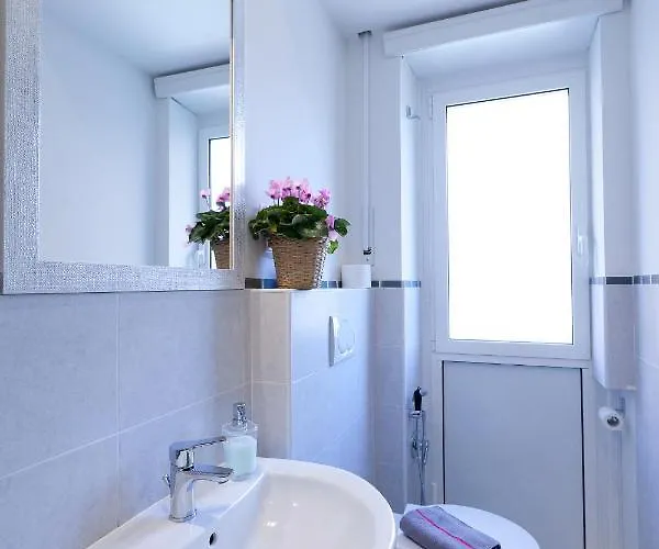 Apartment Marco Polo Vatican Metro A 2 Min - San Pietro 10 Min Rom