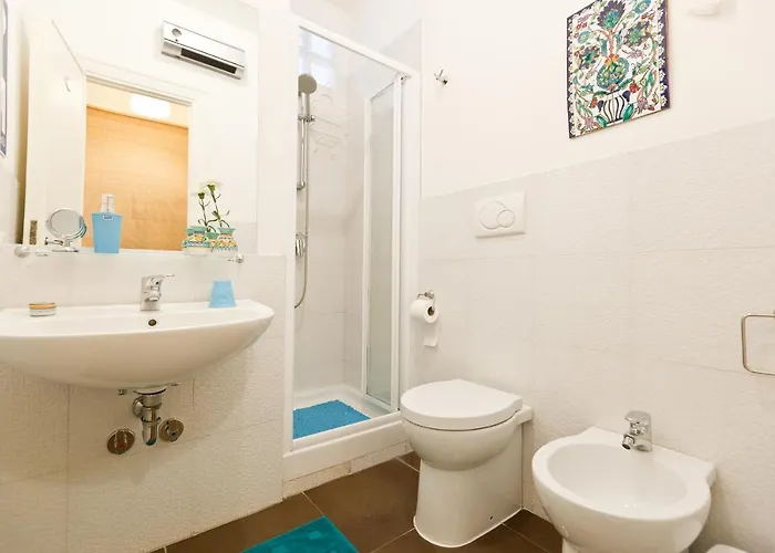 Apartment Marco Polo Vatican Metro A 2 Min - San Pietro 10 Min Rom